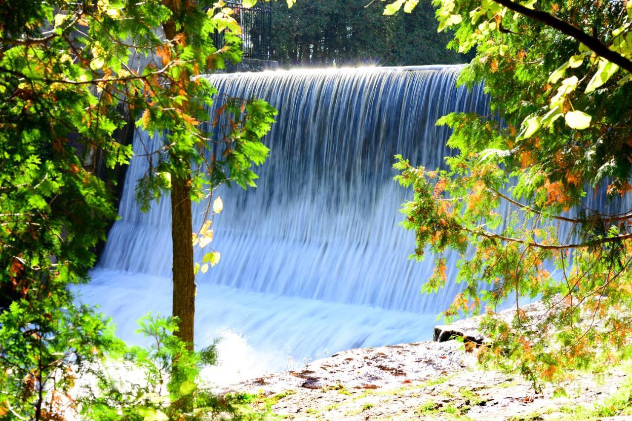 Millcroft Inn & Spa Village Of Alton Экстерьер фото