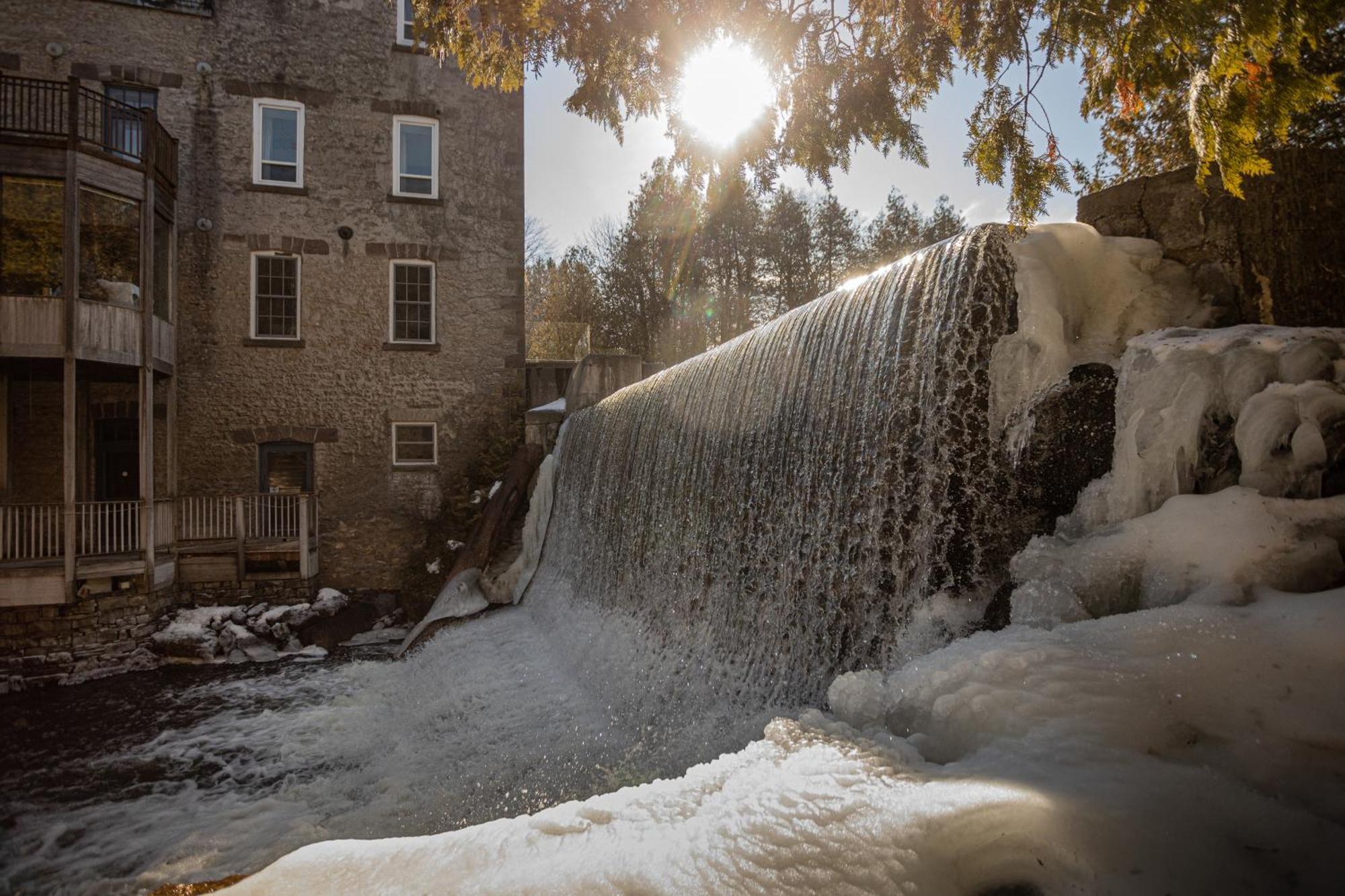 Millcroft Inn & Spa Village Of Alton Экстерьер фото